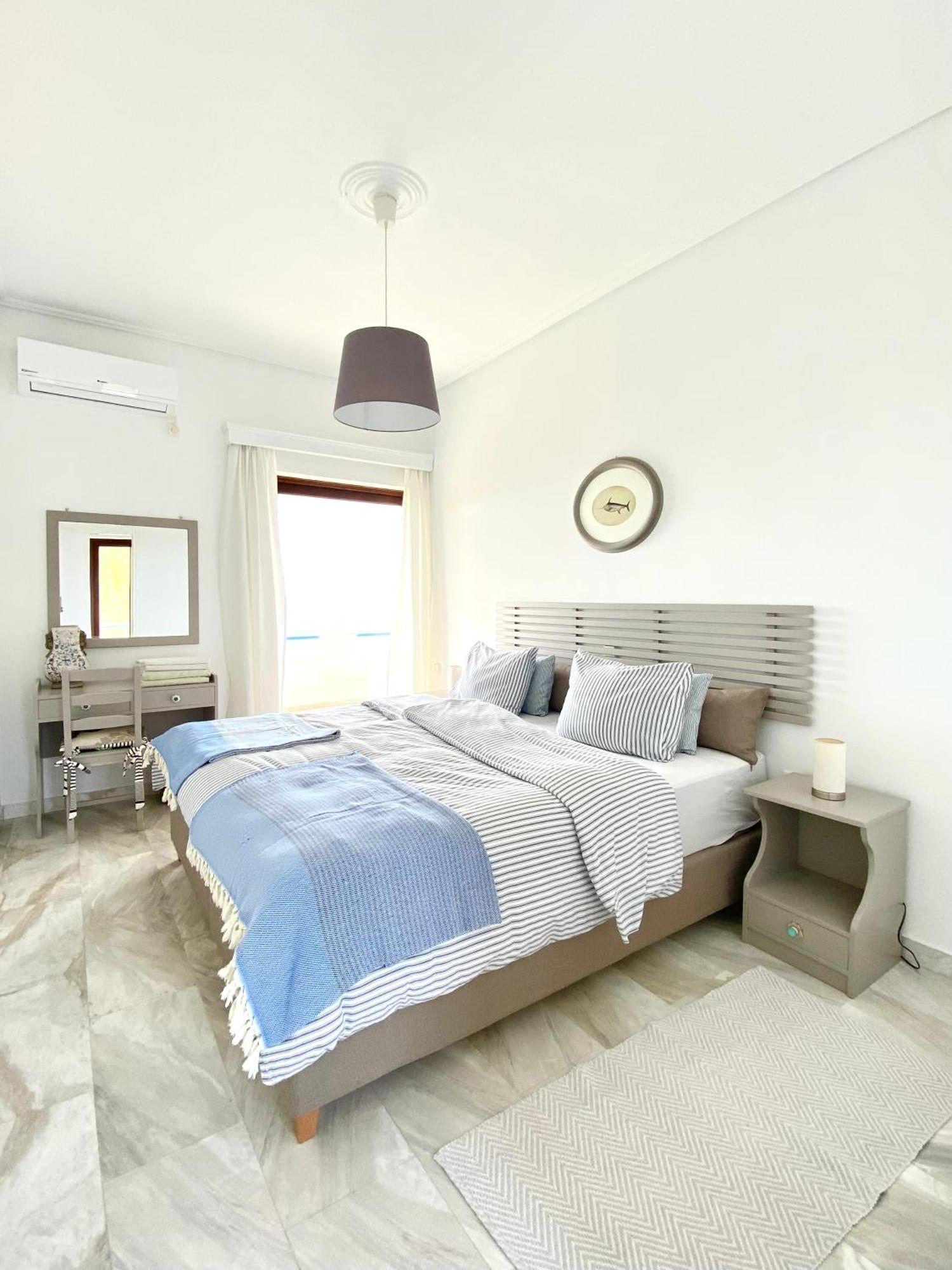 קריסטוס Beach House Set In A Beautiful Bay מראה חיצוני תמונה